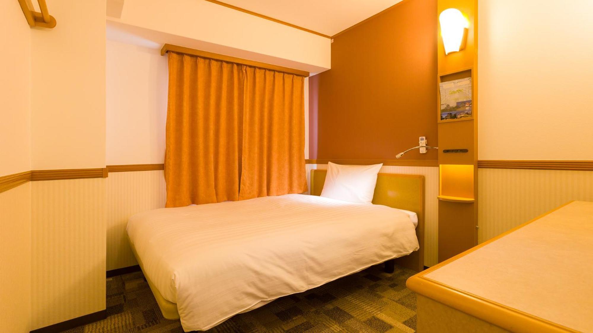Toyoko Inn Shin-Yokohama Ekimae Honkan Room photo