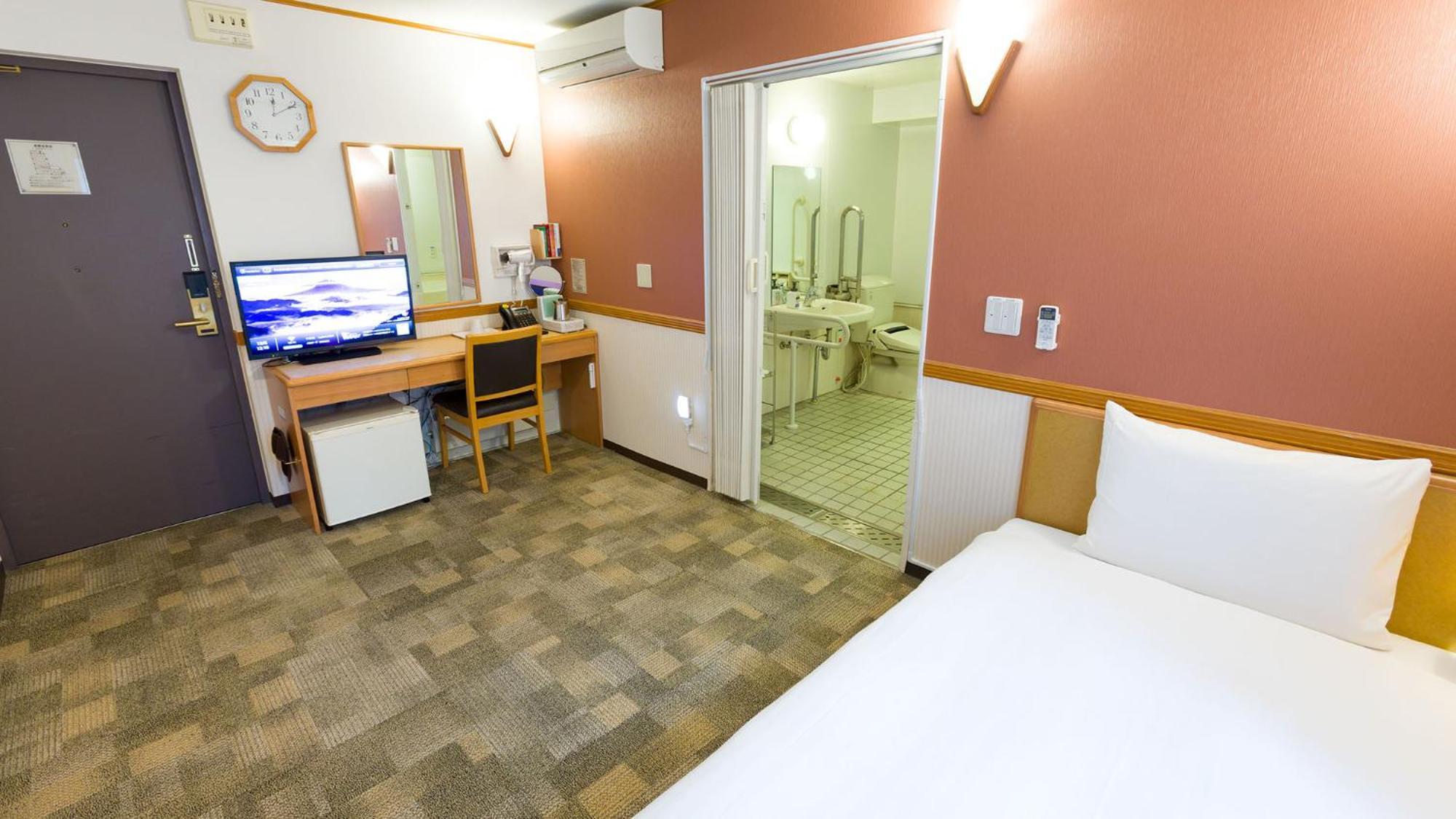 Toyoko Inn Shin-Yokohama Ekimae Honkan Room photo